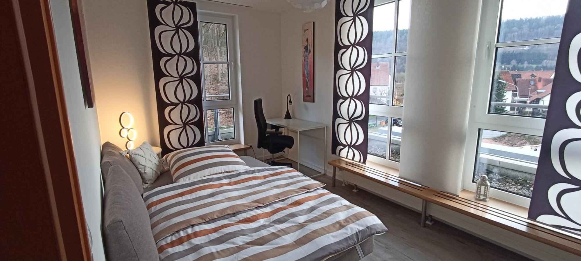Grosszuegiges Helles Penthouse -Komplette Etage- Mit Balkon Und Stellplatz In Ruhiger Lage Kulmbach Exterior foto