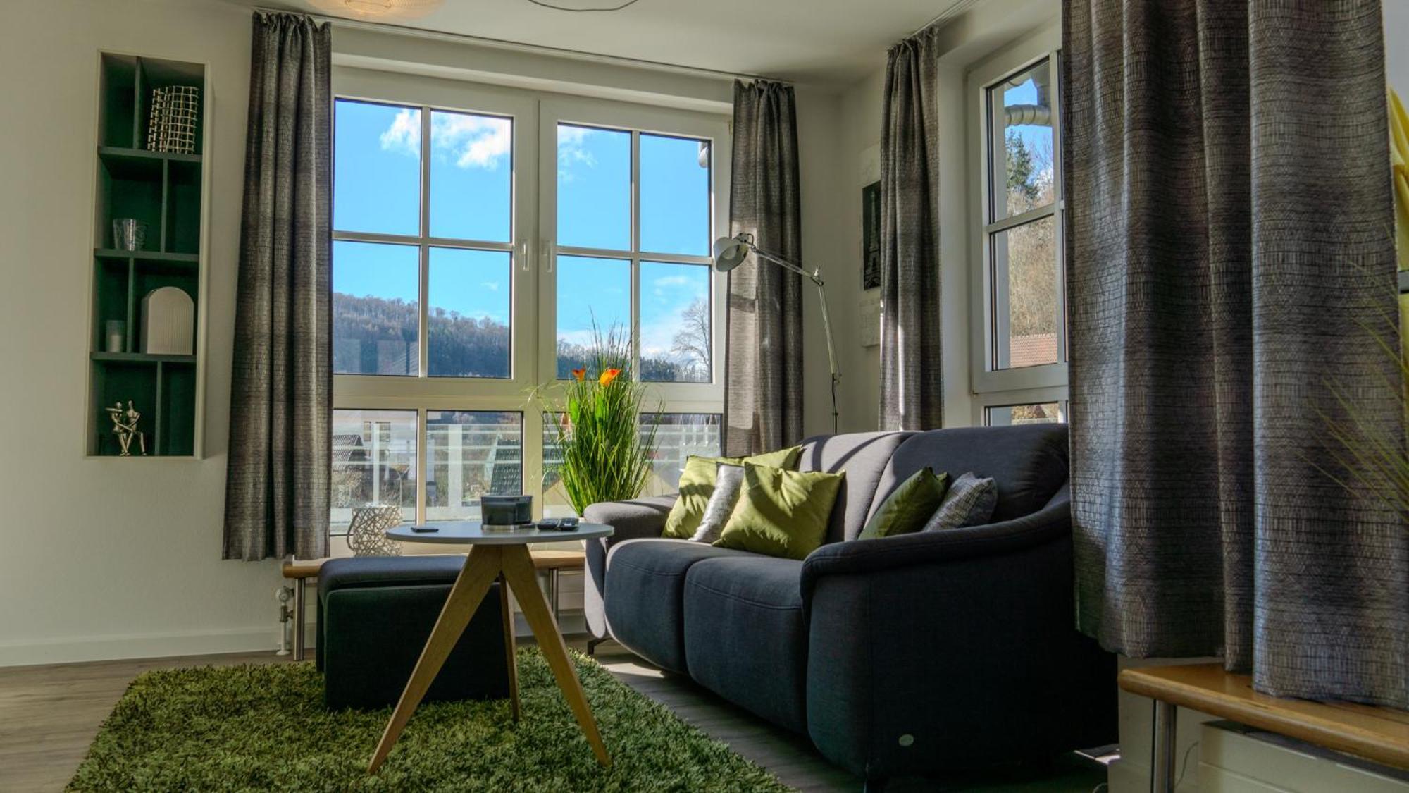 Grosszuegiges Helles Penthouse -Komplette Etage- Mit Balkon Und Stellplatz In Ruhiger Lage Kulmbach Exterior foto