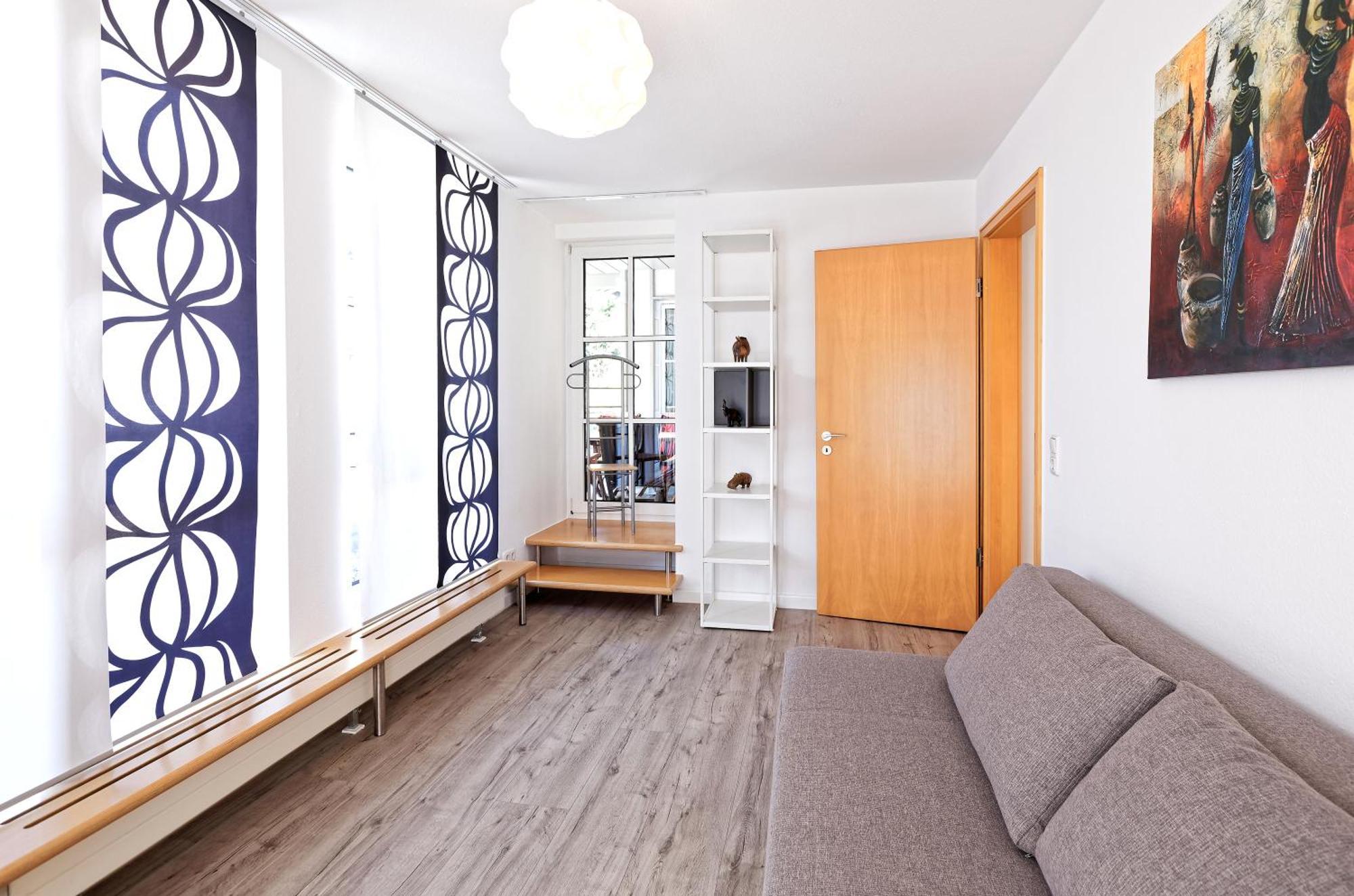Grosszuegiges Helles Penthouse -Komplette Etage- Mit Balkon Und Stellplatz In Ruhiger Lage Kulmbach Exterior foto
