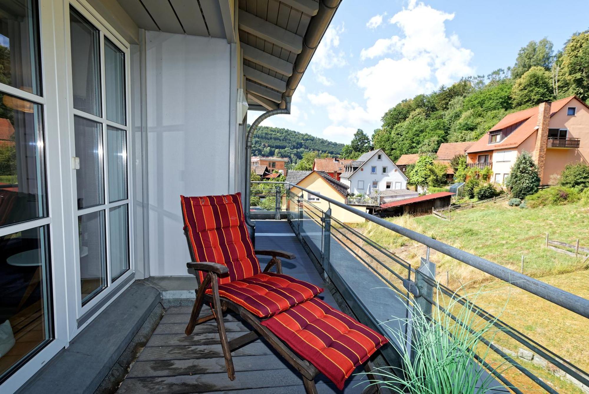 Grosszuegiges Helles Penthouse -Komplette Etage- Mit Balkon Und Stellplatz In Ruhiger Lage Kulmbach Exterior foto