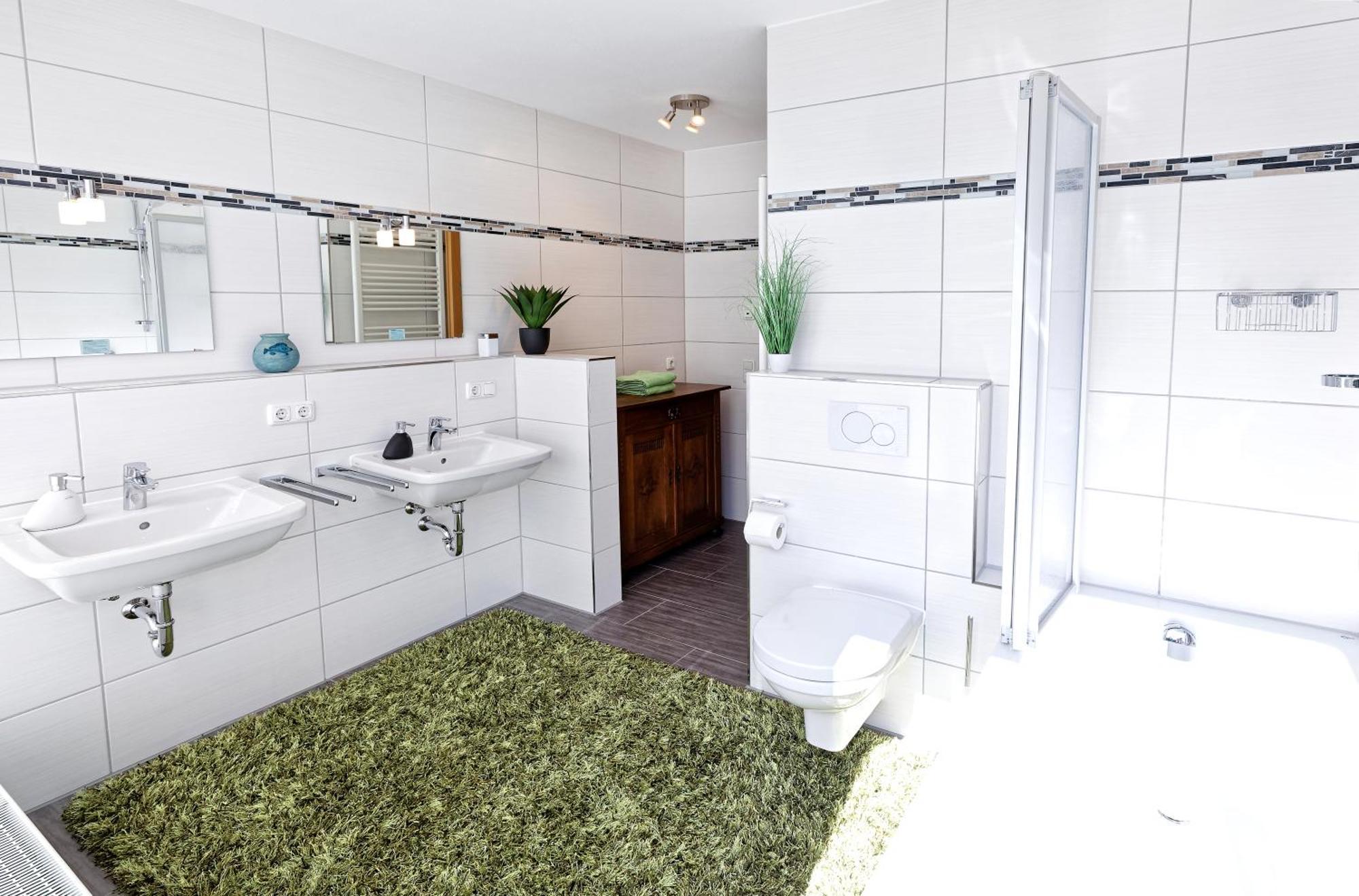Grosszuegiges Helles Penthouse -Komplette Etage- Mit Balkon Und Stellplatz In Ruhiger Lage Kulmbach Exterior foto